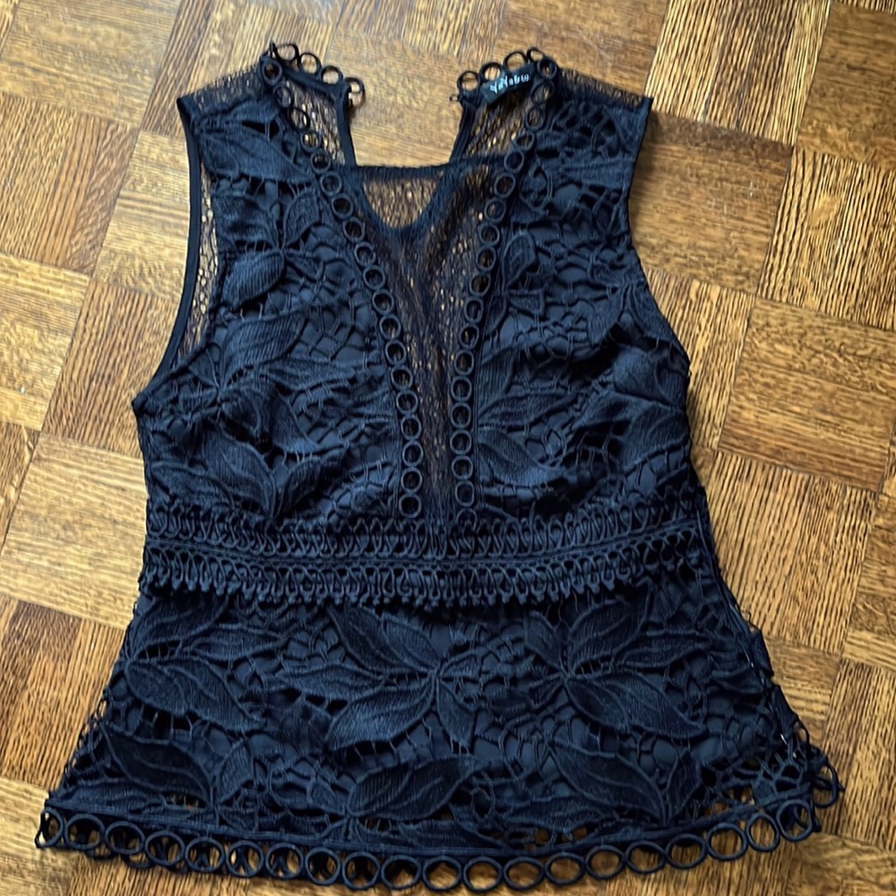 Ya Ya & Co Lace dressy tank